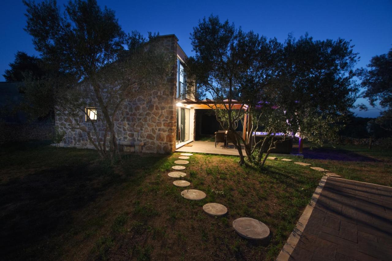 Vila Capesanta Atraktivna Kamena Kucica Lukoran Exteriér fotografie